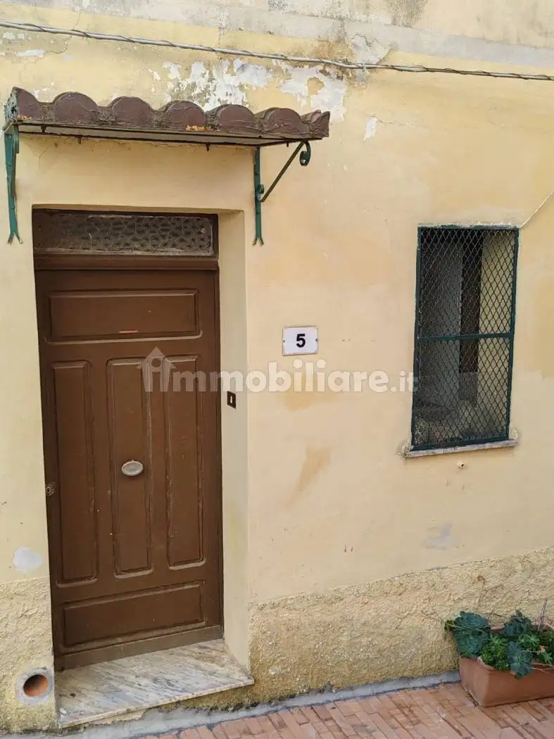 Palazzo - Edificio in vendita a Settingiano