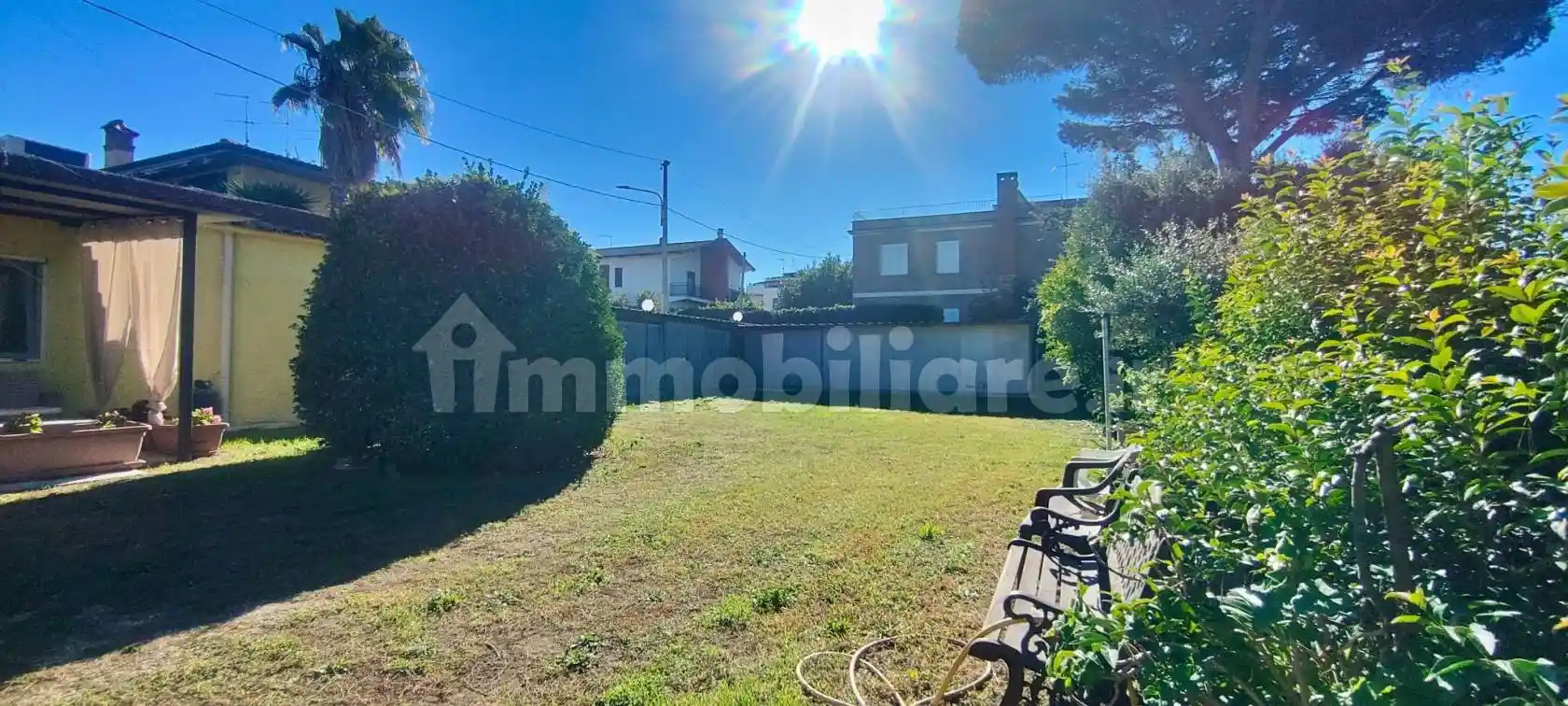 Villa in vendita a Anzio