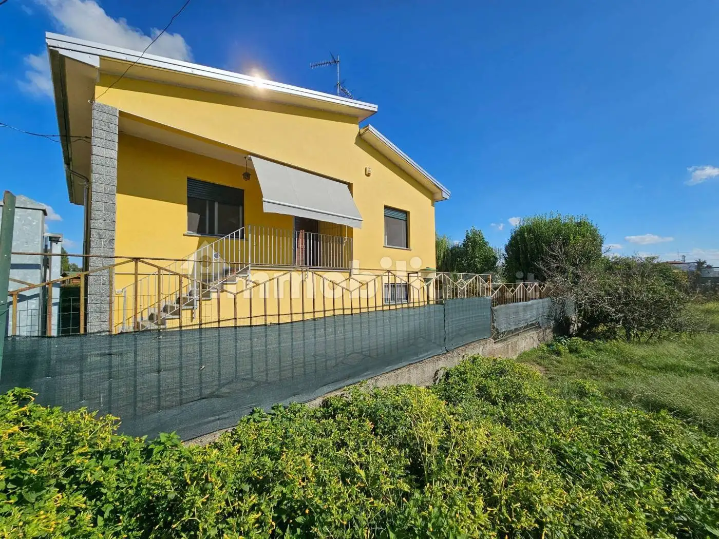 Villa in vendita a Bernate Ticino