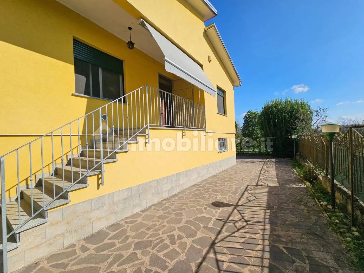 Villa unifamiliare via Antonio Vivaldi, Bernate Ticino - foto 3