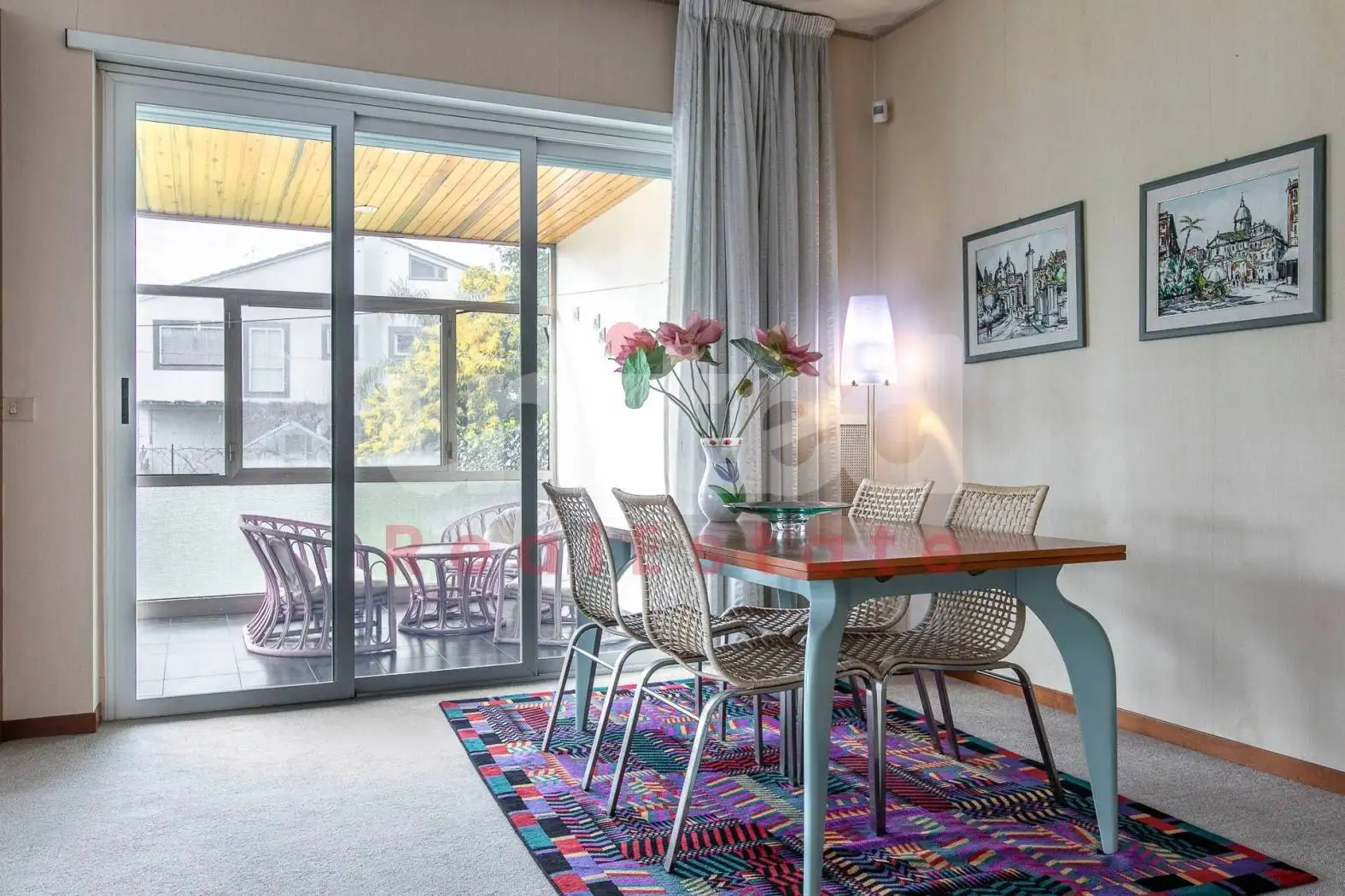 Villa plurifamiliare in vendita a Roma