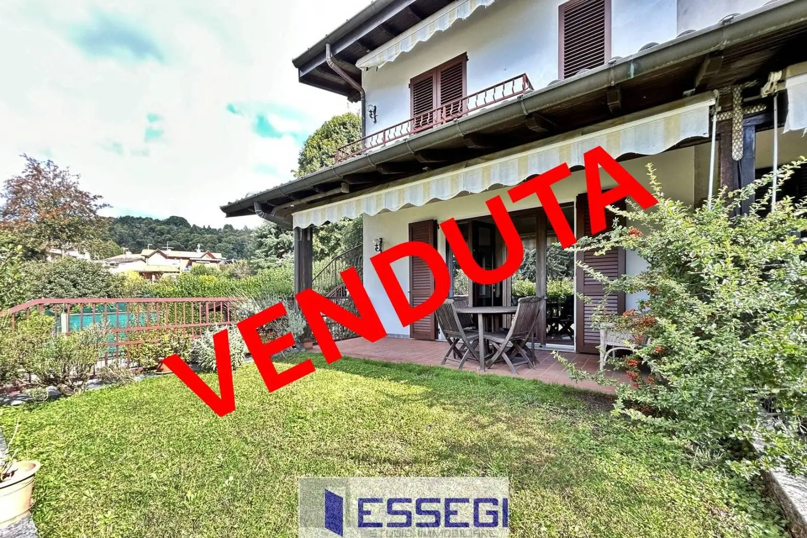 Villa in vendita a Capiago Intimiano