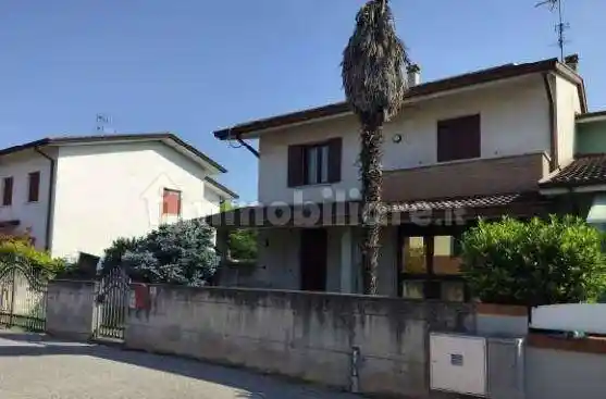 Villa all'asta via Padre Kolbe, 87, Merlara - foto 2
