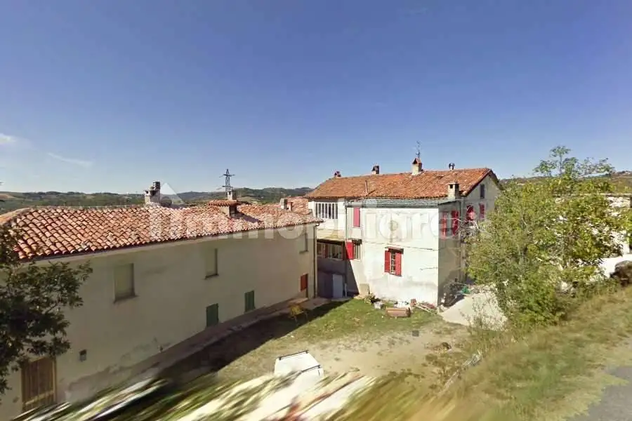 Casa indipendente in vendita a Sale San Giovanni