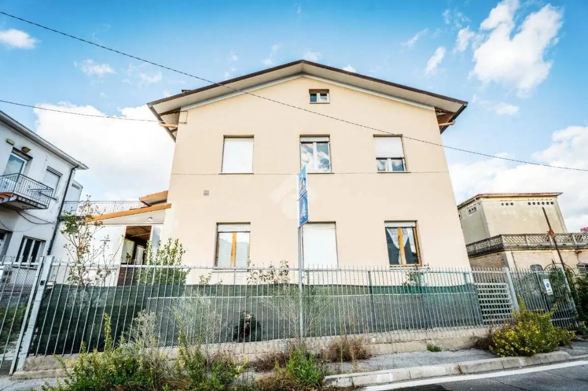 Villa in vendita a Rimini