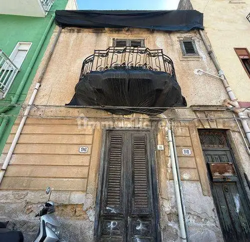 Appartamento in vendita a Palermo