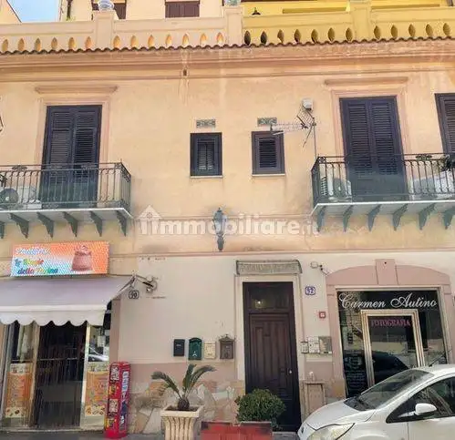 Appartamento in vendita a Palermo