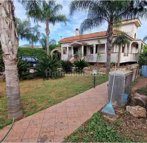 Villa in vendita a Palermo