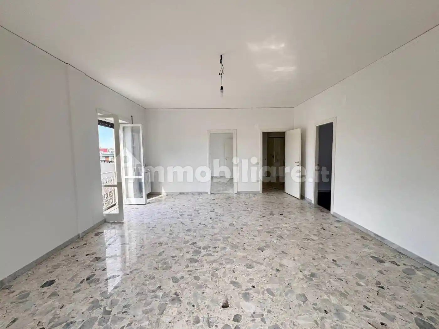 Quadrilocale via Achille del Giudice 14, Centro, Casoria - foto 2