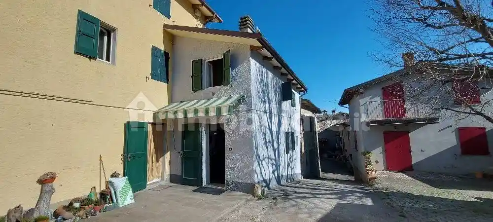 Casa indipendente in vendita a Serramazzoni