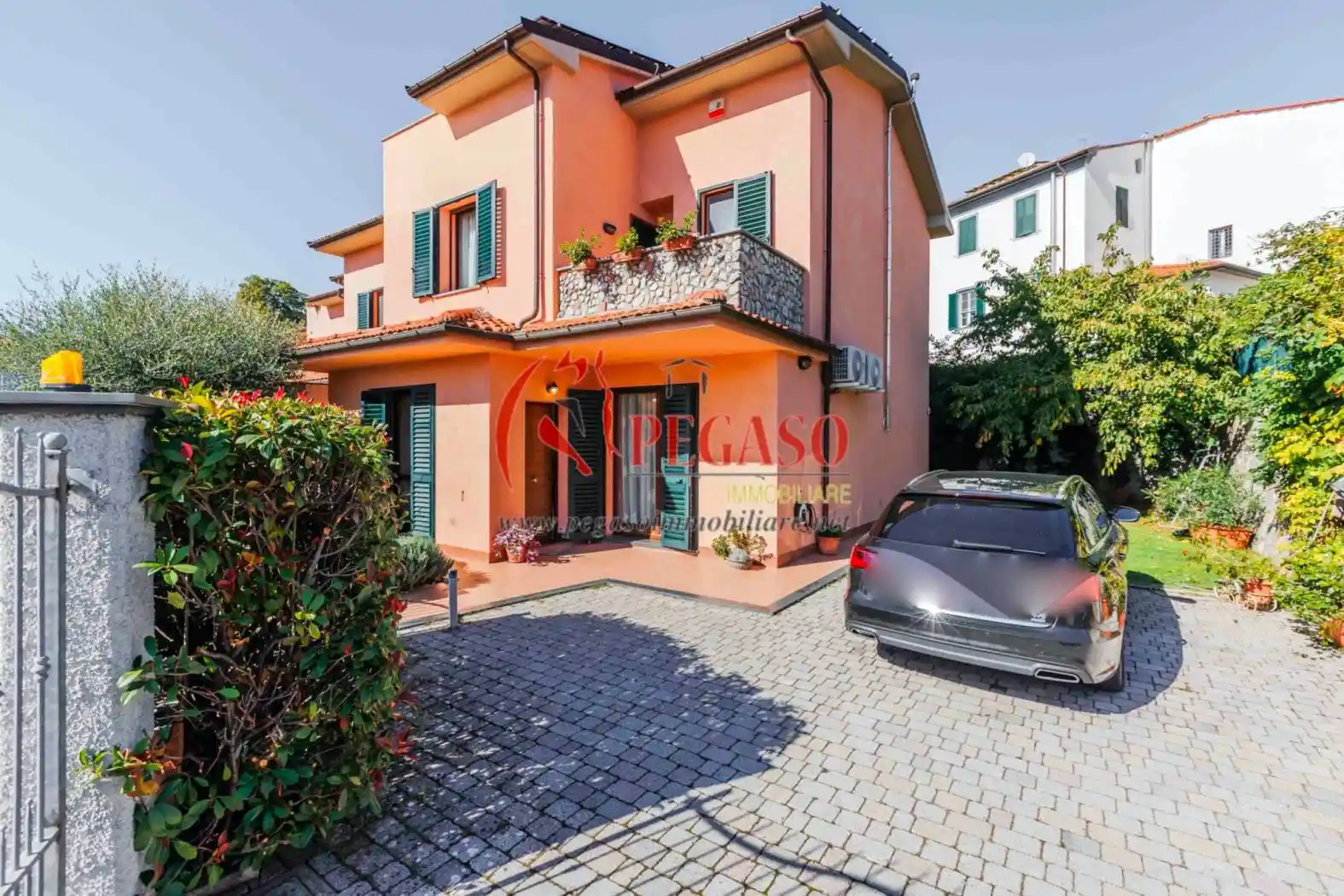 Villa in vendita a Pescia