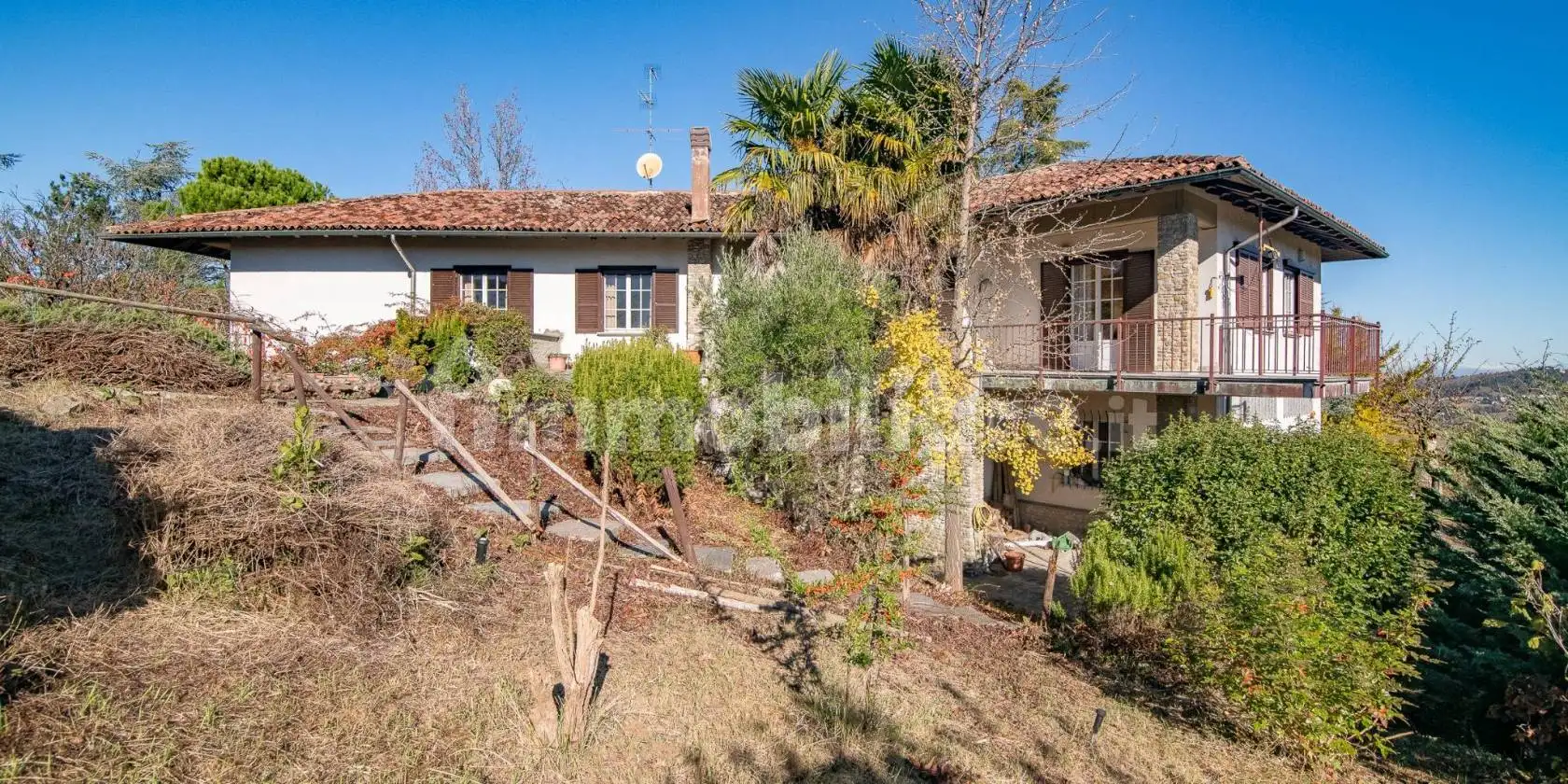 Villa in vendita a Castana