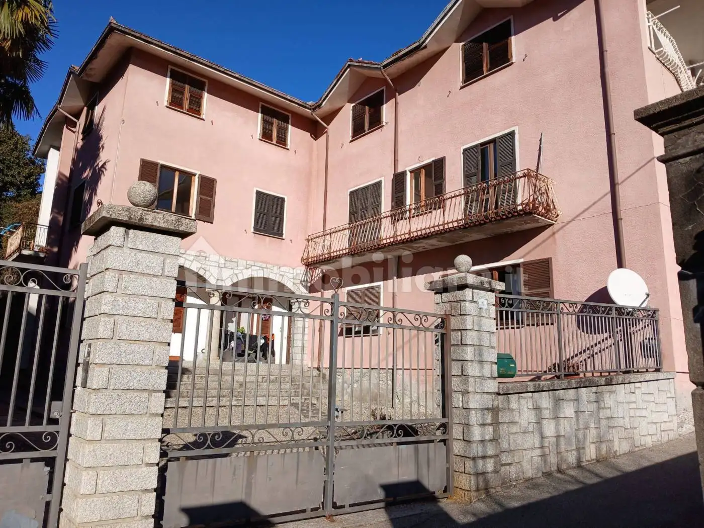 Appartamento in vendita a Ameno