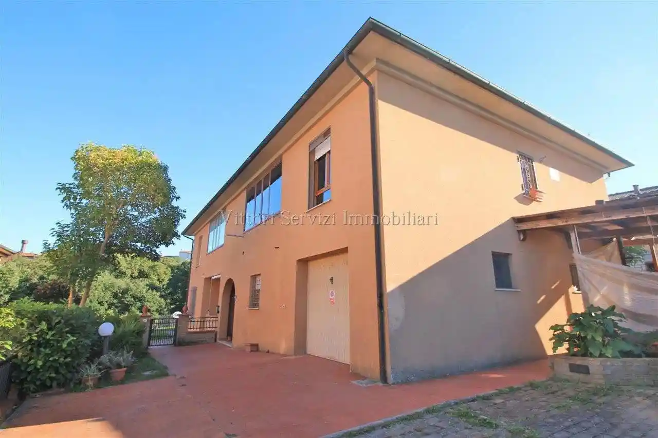 Appartamento in vendita a Sinalunga