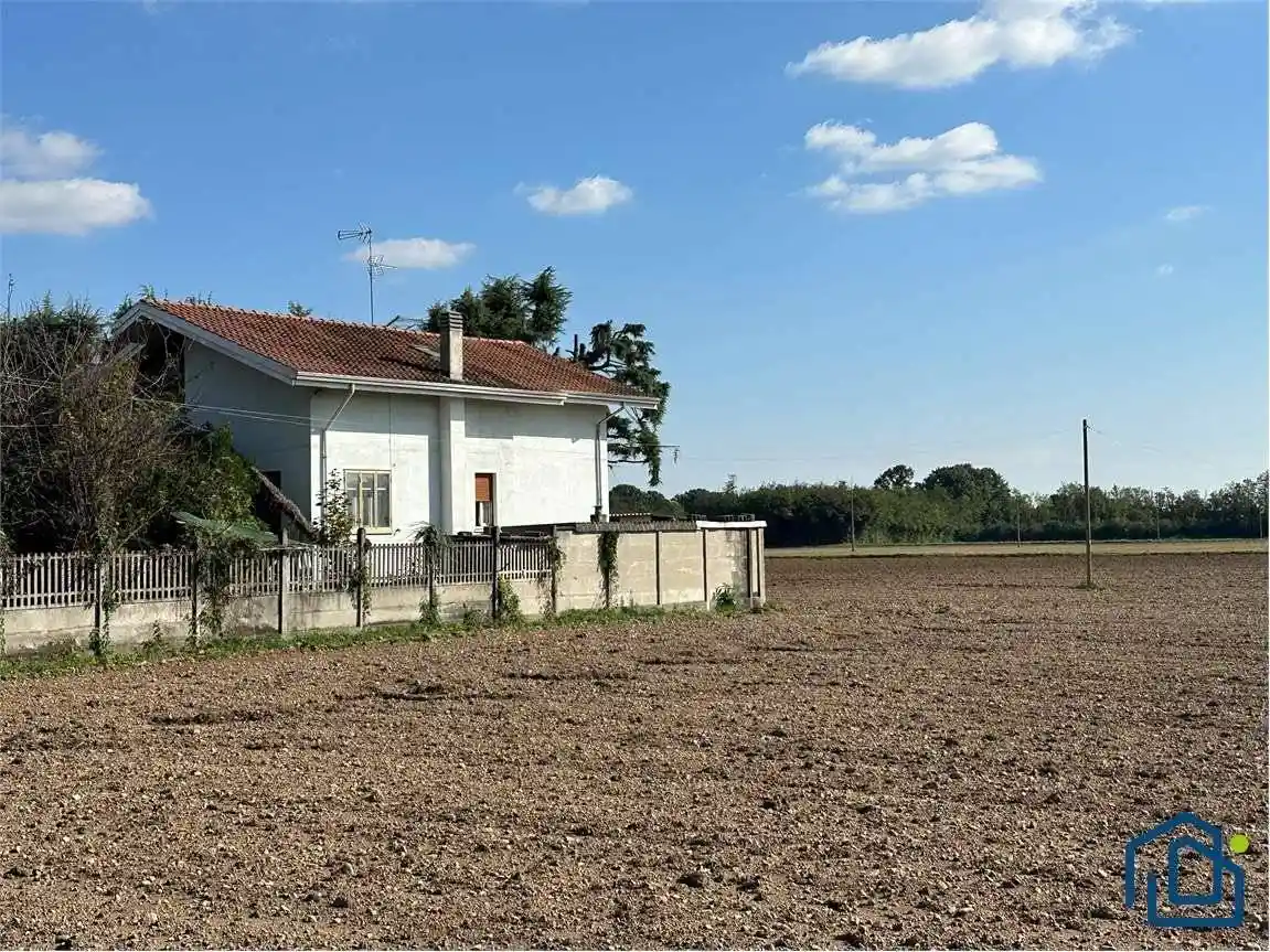 Villa in vendita a Castano Primo