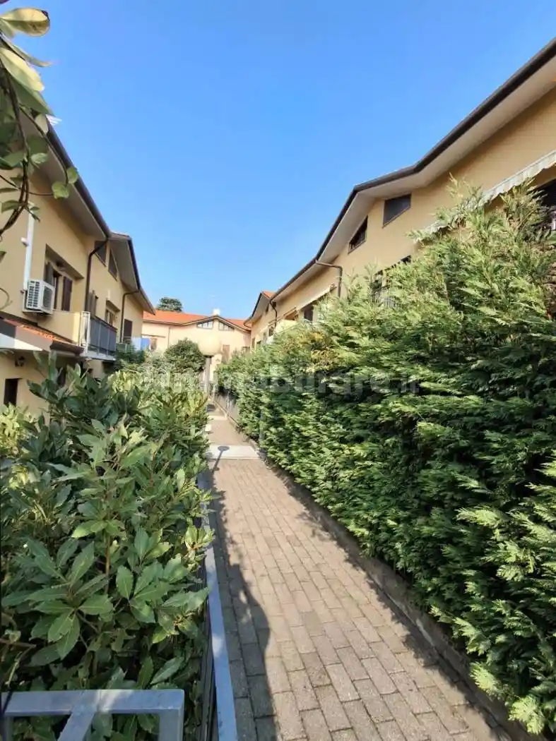 Trilocale via Suor Anna Lucia Locatelli 8, Centro, Villa d'Adda - foto 5