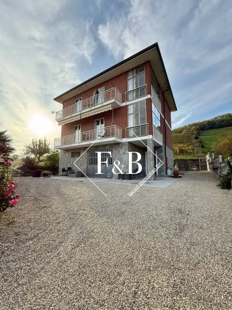 Villa in vendita a Montegrosso d'Asti