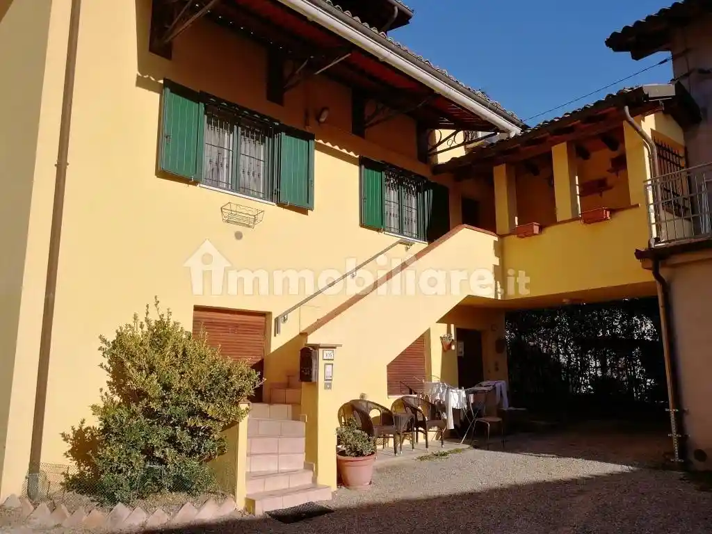 Appartamento in vendita a Vezzano sul Crostolo