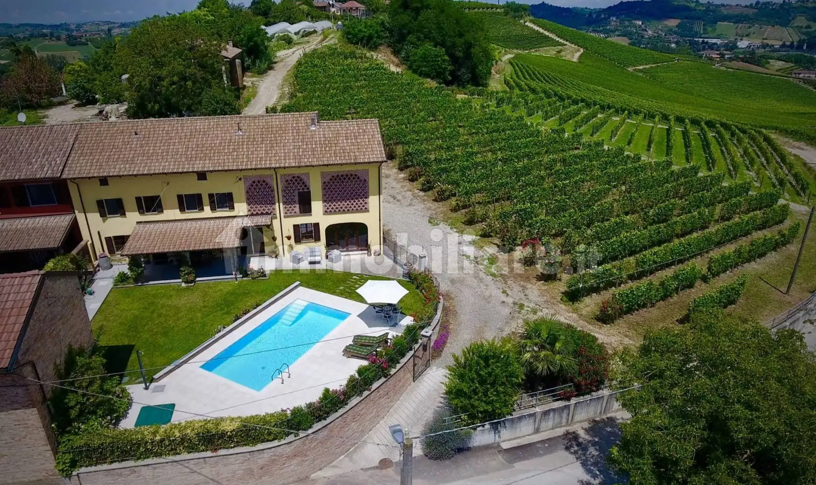 Rustico - Casale in vendita a Agliano Terme