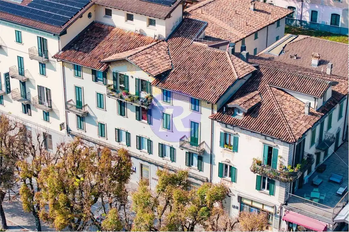 Palazzo - Edificio in vendita a San Pellegrino Terme