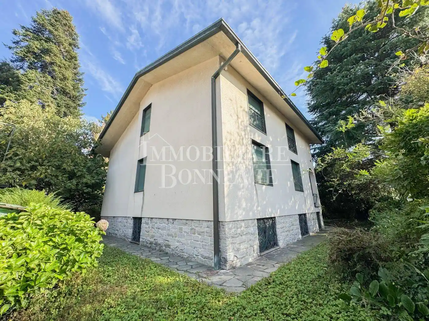 Villa in vendita a Cadorago