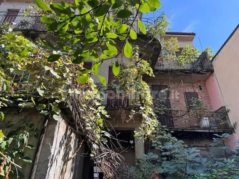 Terratetto unifamiliare 300 m², da ristrutturare, San Lazzaro, Piacenza - foto 2