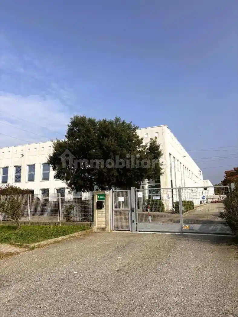 Palazzo - Edificio in Affitto - foto 2