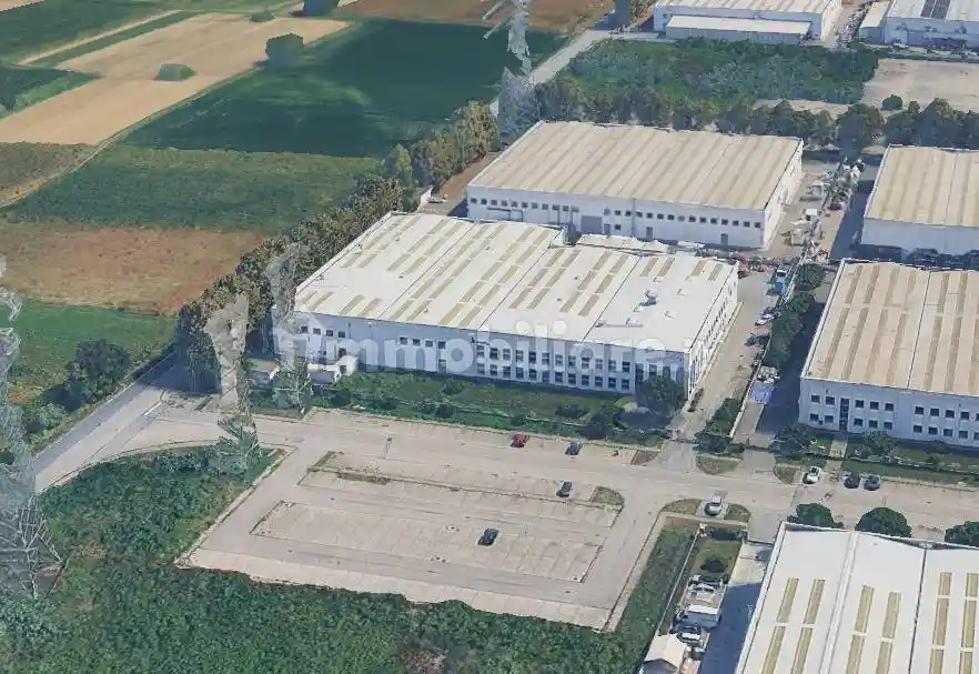 Palazzo - Edificio in Affitto - foto 5