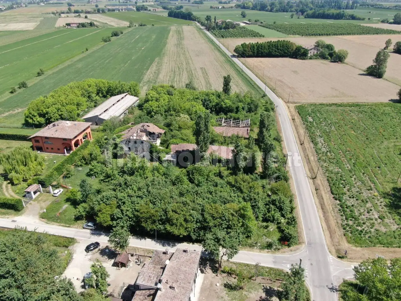 Casa indipendente in vendita a Modena