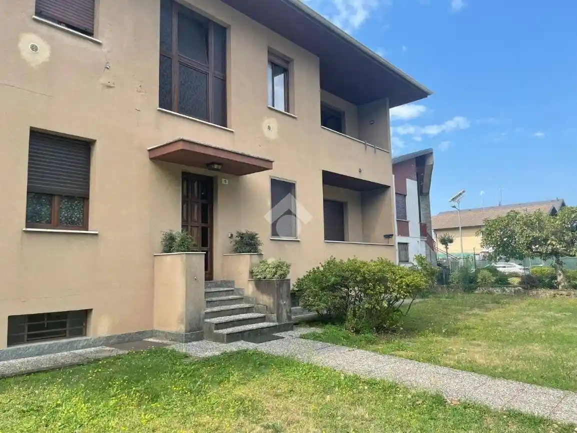 Appartamento in vendita a Cardano al Campo