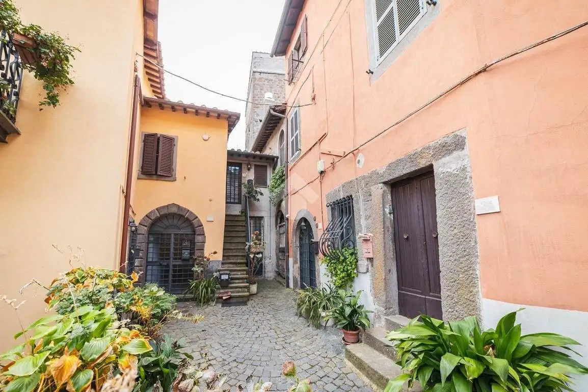 Appartamento in vendita a Viterbo