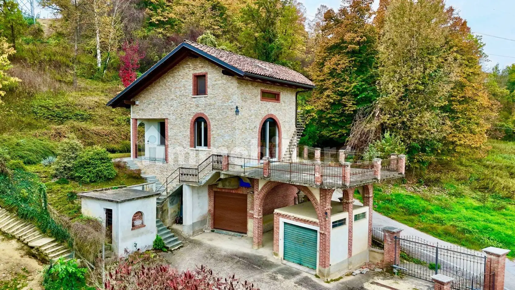 Villa unifamiliare via Valentino 18, Centro, Canale - foto 2