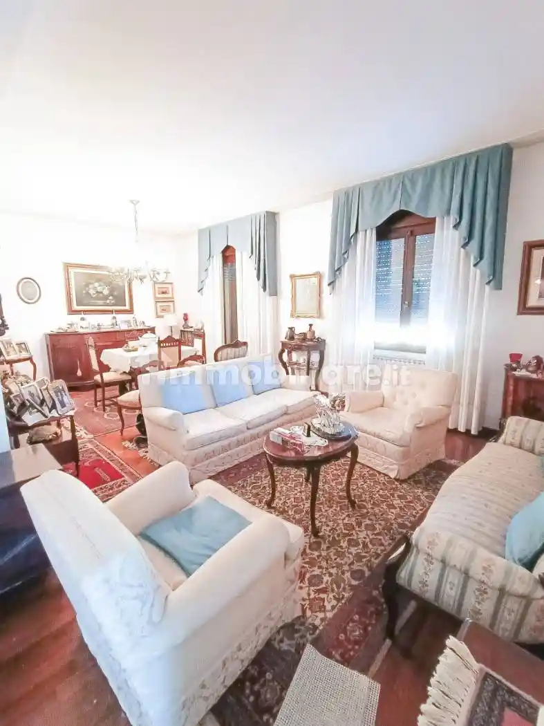 Villa in vendita a Adria