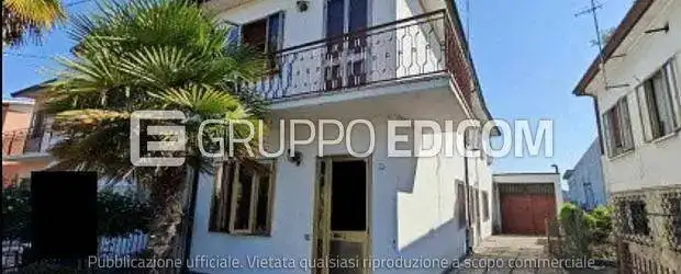 Casa indipendente in asta a Solesino