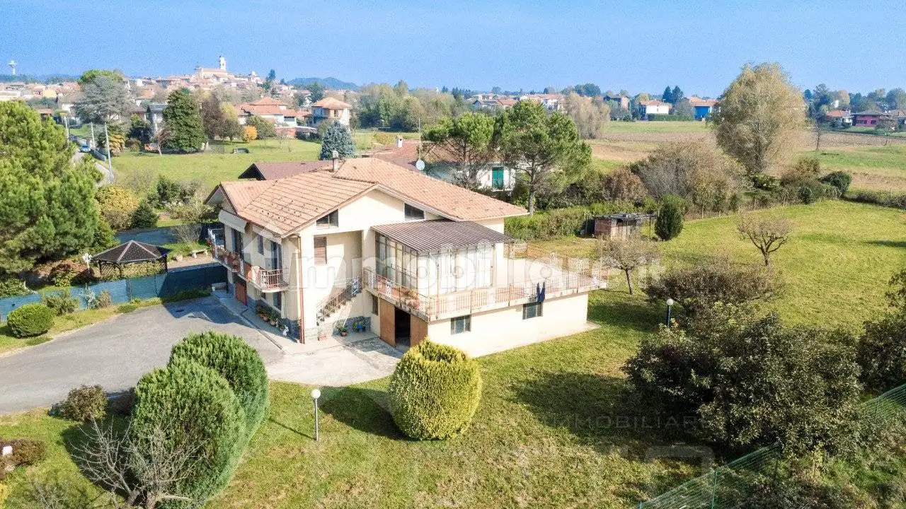 Casa indipendente in vendita a Maggiora