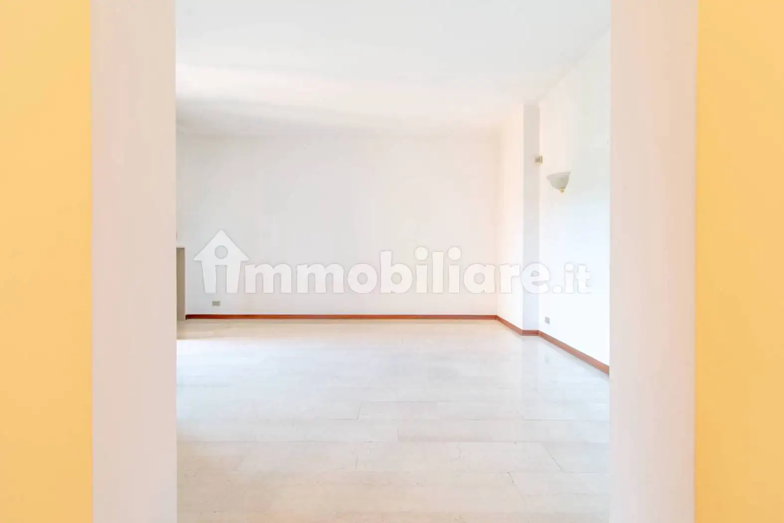 Quadrilocale viale Varallo 155, Centro, Borgosesia - foto 4