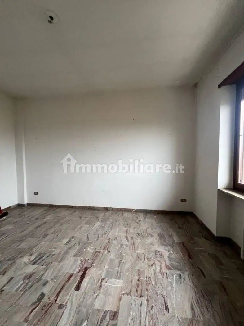 Quadrilocale via Camillo Benso di Cavour, Bagnolo Piemonte - foto 4