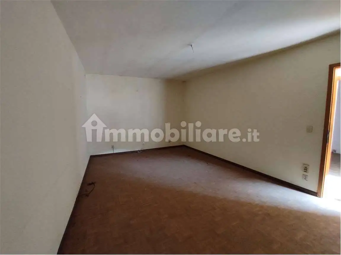 Terratetto unifamiliare 120 m², da ristrutturare, Centro, Civezzano - foto 5
