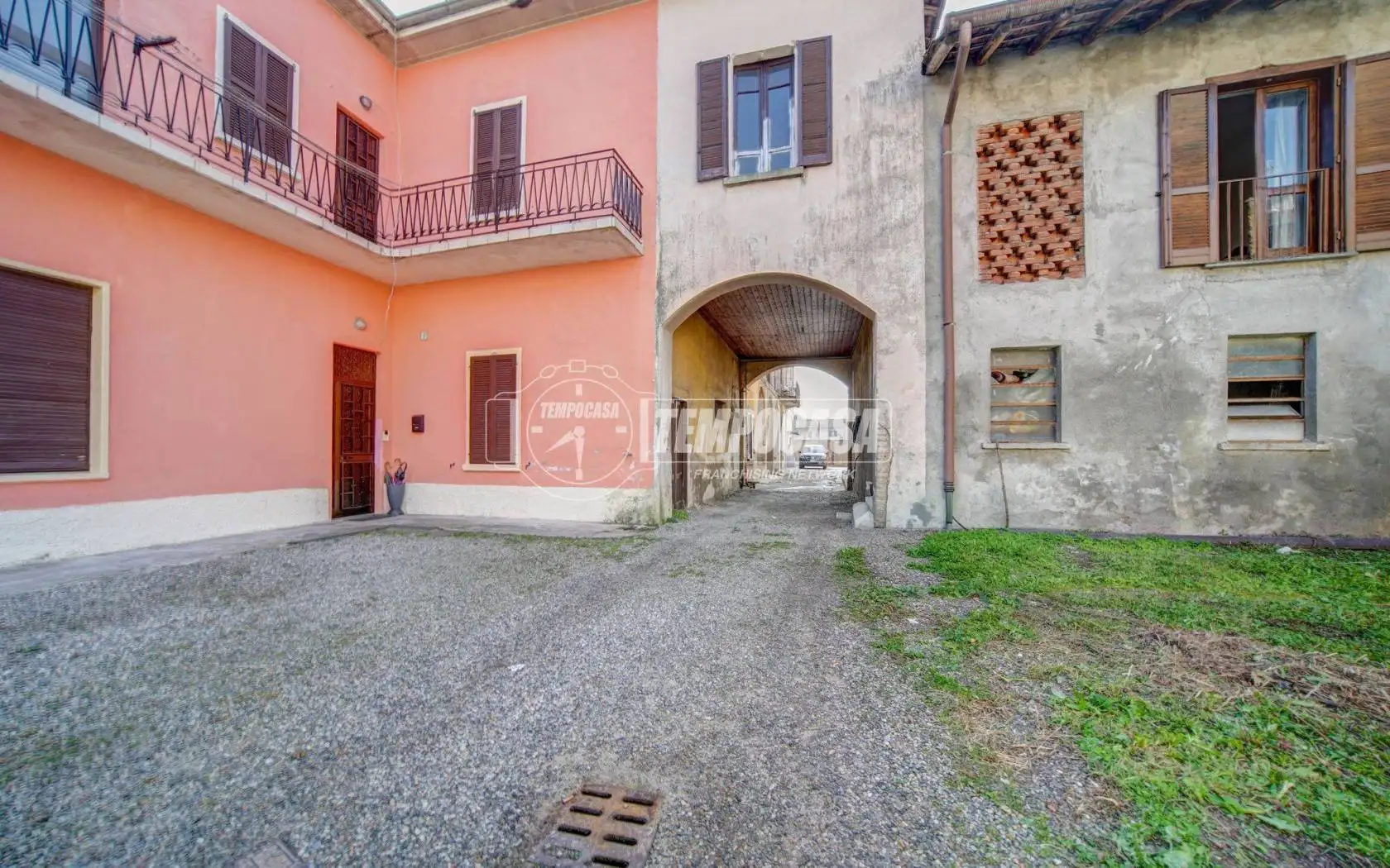 Bilocale vicolo Ticino 2, Besnate - foto 2