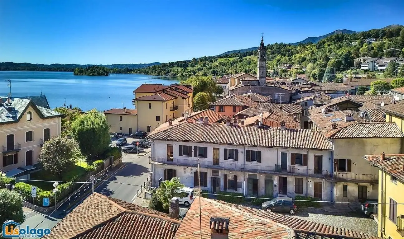 Casa indipendente in vendita a Pusiano
