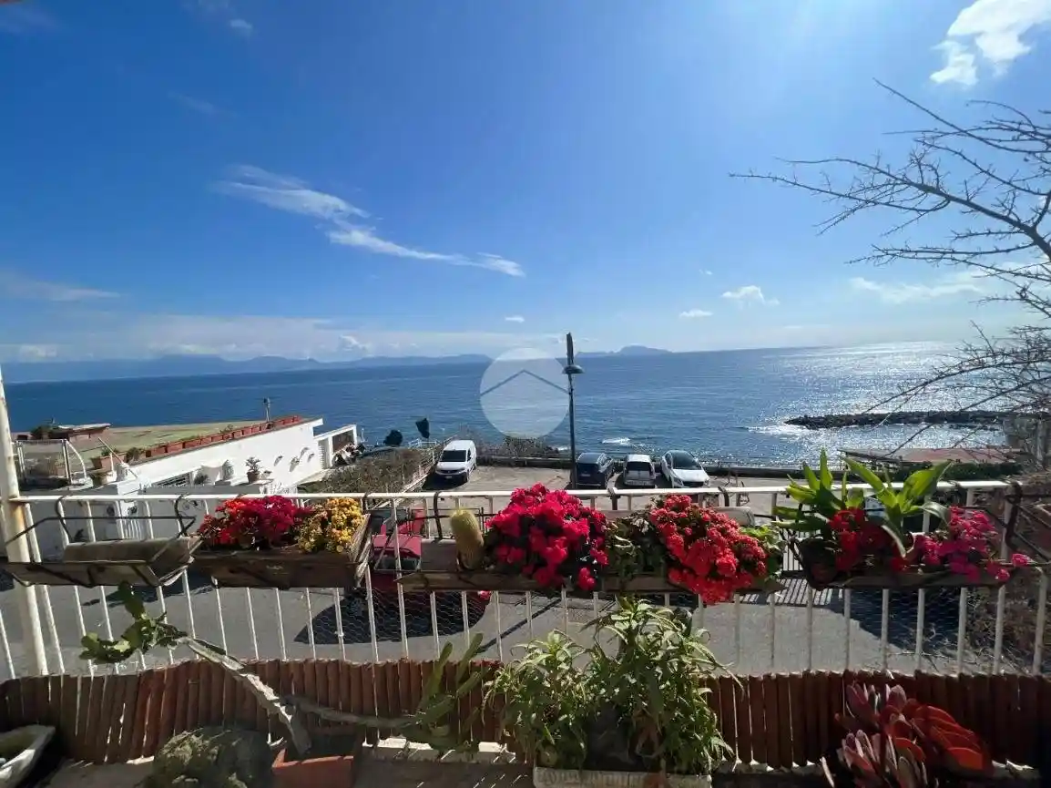 Quadrilocale via Marechiaro 118, Marechiaro, Napoli - foto 2