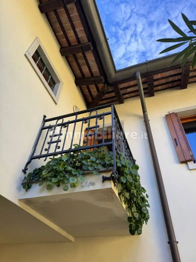 Casa indipendente in vendita a Udine