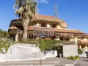 Villa in vendita a Letojanni