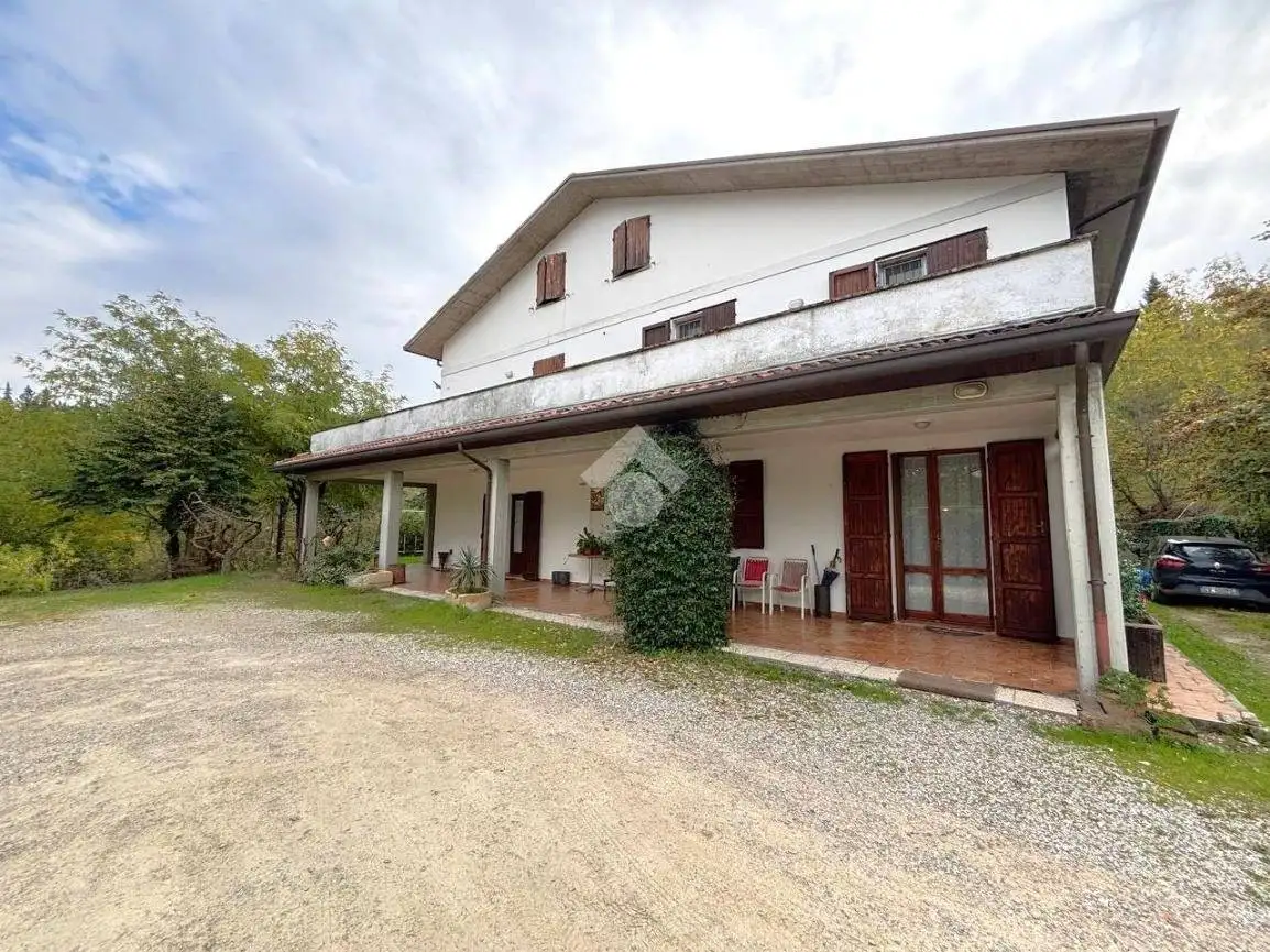 Villa in vendita a Castrocaro Terme e Terra del Sole