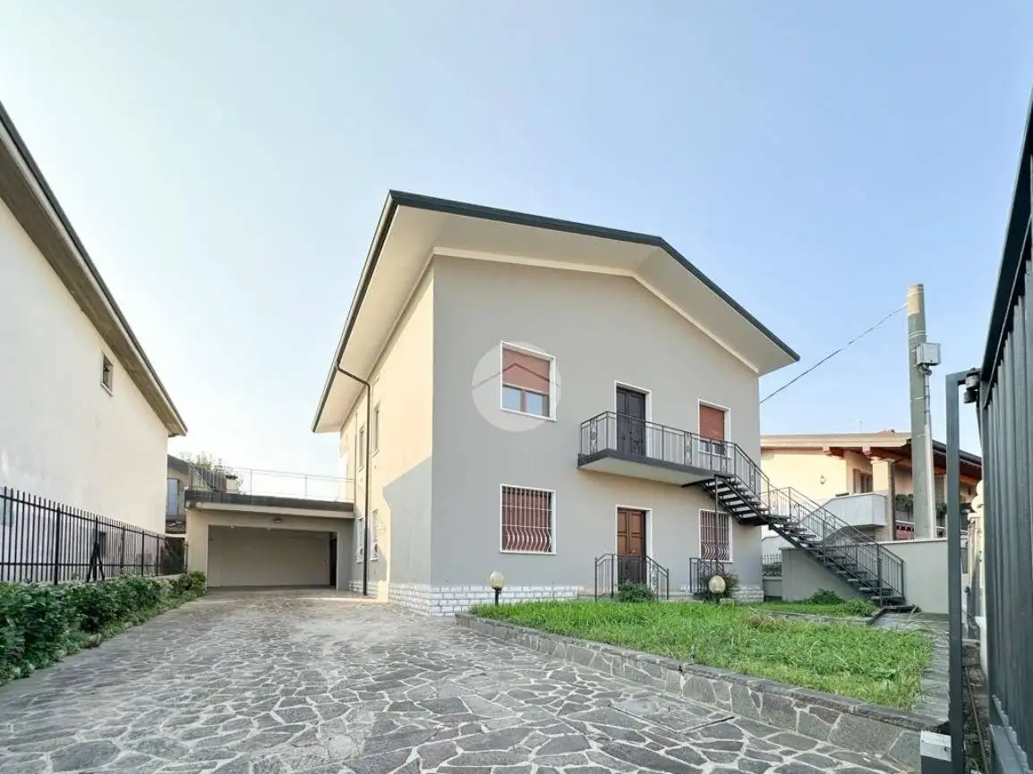 Appartamento via G. Pascoli 10, Centro, Castrezzato - foto 5