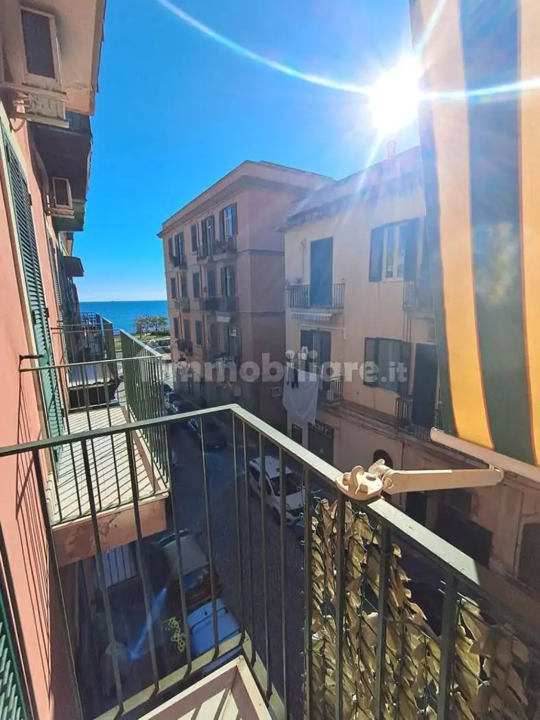 Appartamento in vendita a Pozzuoli