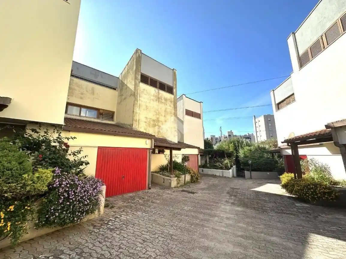 Villa a schiera via rodolfo morandi 6, Carbonazzi - Acquedotto, Sassari - foto 4