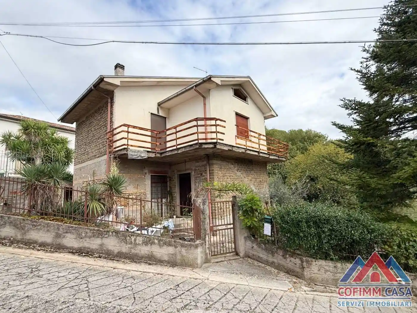 Casa indipendente in vendita a Isola del Liri