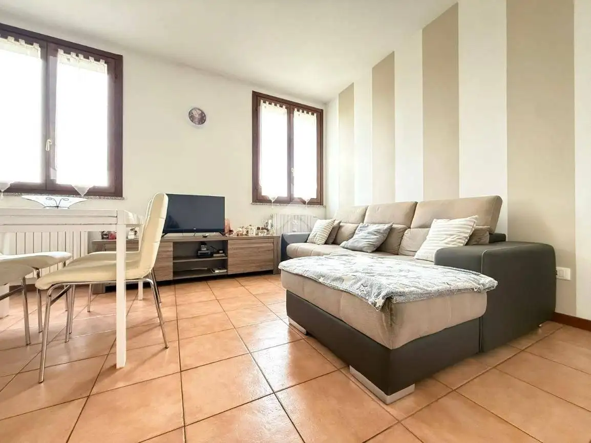 Bilocale piazza Borgo Serio 17, Centro, Castelleone - foto 2