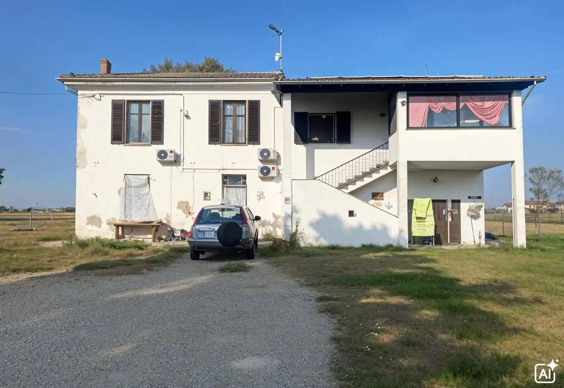 Casa indipendente in vendita a Sale